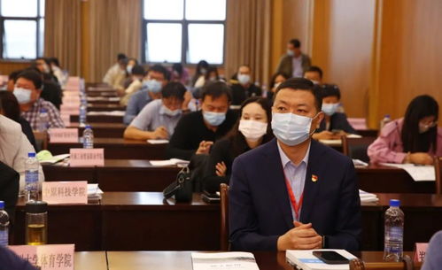 學(xué)籍學(xué)歷無小事，信息咨詢班為大學(xué)生精準(zhǔn)導(dǎo)航